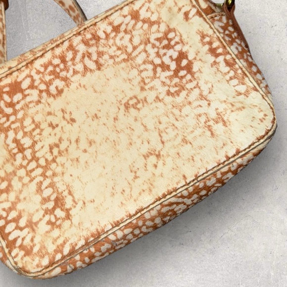 Madewell The Transport Camera
Bag Animal Spot Calf Hair Toffee - Picture 13 of 13